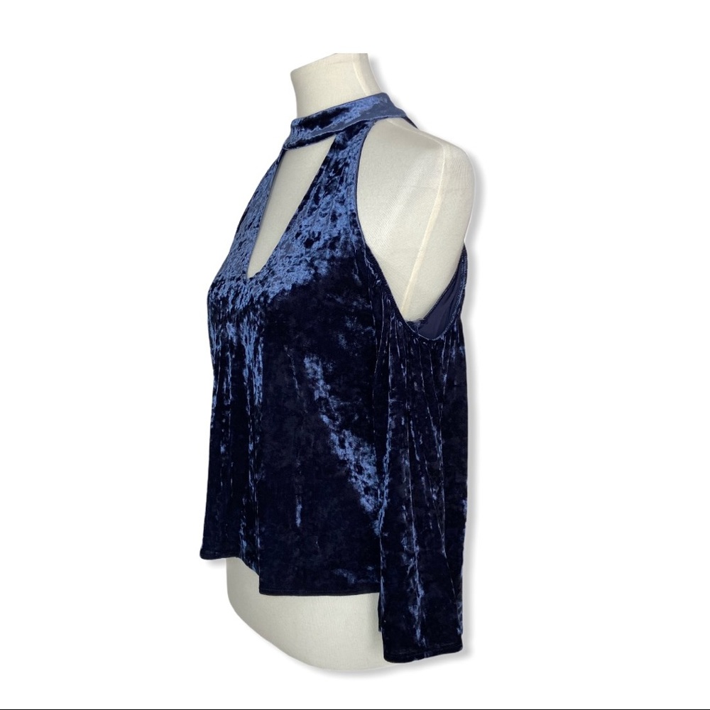 American Eagle Cold Shoulder